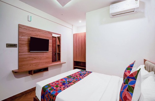 RR Nagar Hotel | FabHotel SK OAK Suites -RR Nagar
