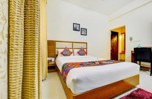Vadapalani Hotel | FabHotel Sky Bay Residency