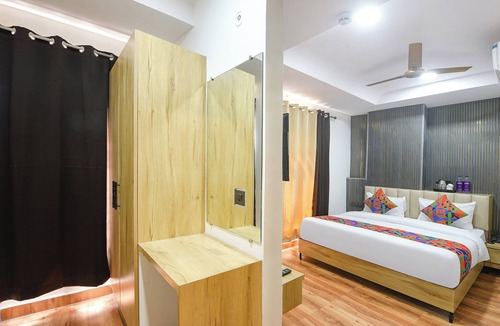 Delhi Hotel | Fabhotel Sky Inn