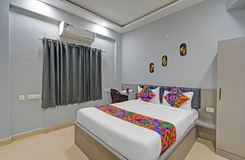 Hyderabad Hotel | Fabhotel Smart