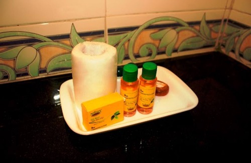 Mira Road East Hotel | Fabhotel Springs Lodging