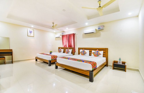 Nanganallur Hotel | Fabhotel Sri Krishna Residency Airport