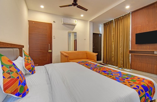 Pune Hotel | Fabhotel Sri Sai