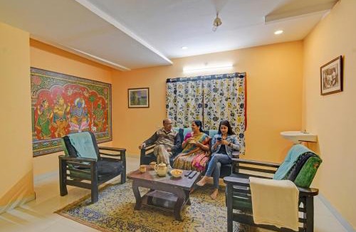 Jubilee Hills Hotel | FabHotel Sun Mint - Jubilee Hills