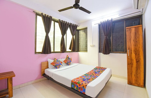 Hadapsar Hotel | Fabhotel Swapanpurti Sai Avenue