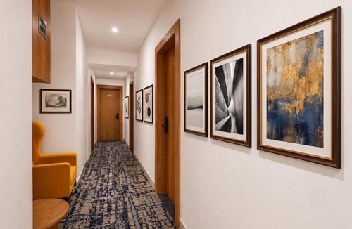 Indore Hotel | FabHotel The Muffet