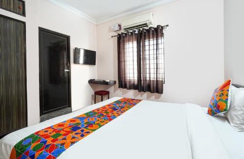 RR Nagar Hotel | FabHotel Utsav Palace Inn