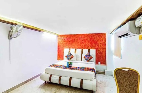 Secunderabad Hotel | FabHotel Vaishnavi Grand - Near Secunderabad Railway Station
