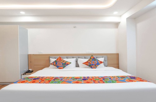Lakshminarayana Pura Hotel | FabHotel Vasatiya & Suites