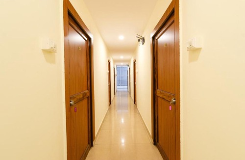 Ameerpet Hotel | FabHotel Vedhanshi