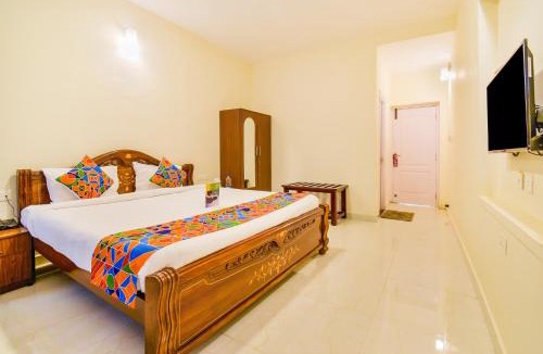 Thalayathimund Hotel | FabHotel Vinu Valley Resorts - Nr Ketti Valley View Point