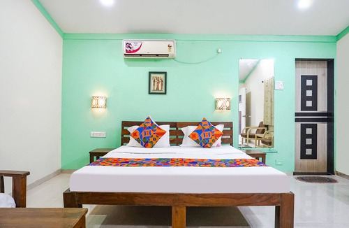 Parner Hotel | Fabhotel Vishwakirti Agri