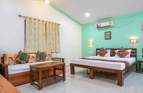 Parner Hotel | Fabhotel Vishwakirti Agri