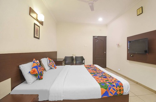 Uttukuli Hotel | FabHotel White Clouds