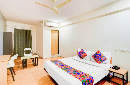 Dilsukhnagar Hotel | Fabhotel White Ridge Chaitanyapuri