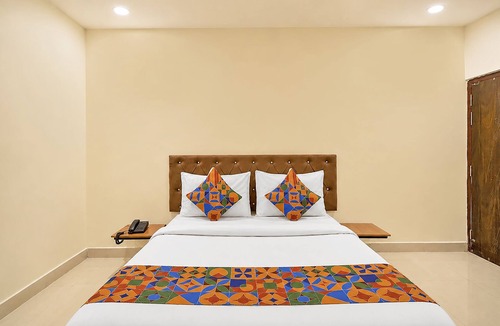 LB Nagar Hotel | FabHotel White Ridge Kamineni - Nr. Saroornagar Indoor Stadium- L.B Nagar