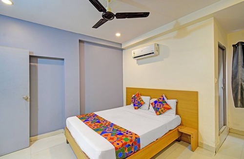 Kondapur Hotel | Fabhotel White Ridge Lb Nagar