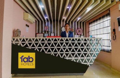 Karol Bagh Hotel | FabHotel Yug Villa