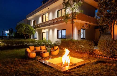 Rajawas Villa | Fable Farm by Alaya Stays 4-BHK Villa with Private Pool, Gazebo & Garden