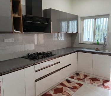 Kukatpalli Villa | Fabolous 6 BHK Duplex Fully Furnished Near Miyapur and Jntu - Just Now Launched