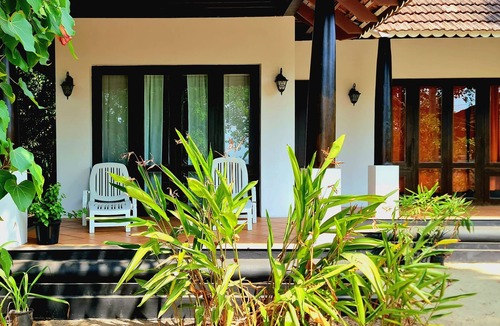 Mararikulam Cottage | Fabulous 2 Bedroom Hall cottage on Marari Beach!
