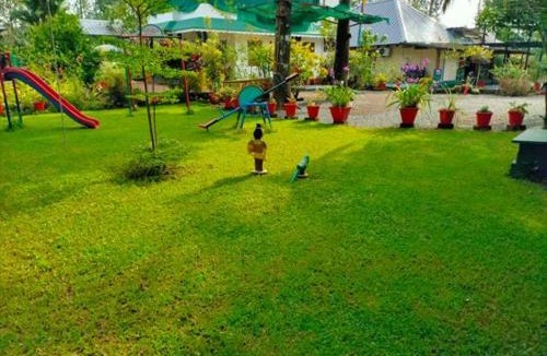 Arpookara Hotel | Families Couples Friendly Stay Pool Day Ettumanoor Thellakom 7994!64950