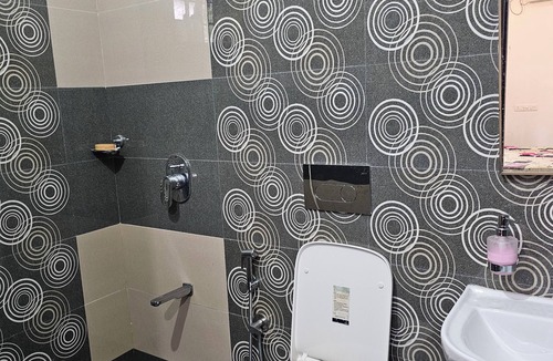 Perumbavoor House | Family friendly 4 bedrooms with airconditioners, spacious, fully equipped house.