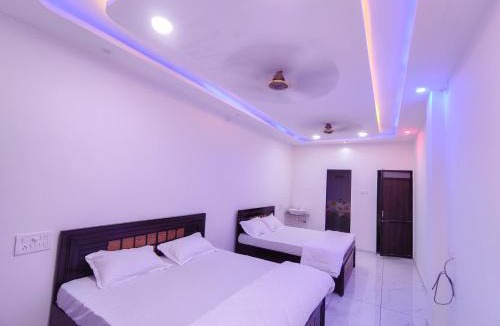 Rajpipla House | Family Homestay