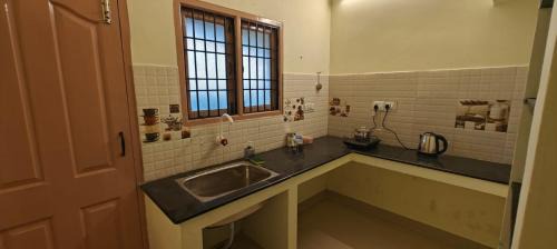 Guduvancheri Apartment | Feel Home Stay