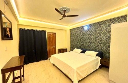 Mahmoorganj Apartment | Feels like a homestay at Krishna Apartment in Varanasi. Your searches end here!