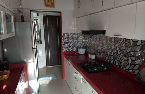 Thane West Apartment | Females only- Luxury room - Terrace flat- Breath in open air.