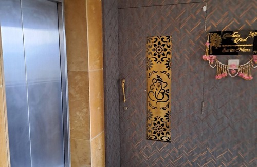 Thane West Apartment | Females only- Luxury room - Terrace flat- Breath in open air.