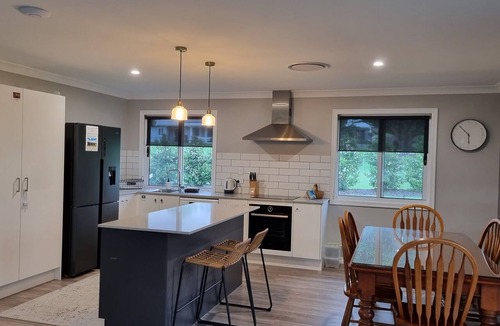 Highvale House | Fig Tree Farm Stay - Interactive Farm Stay Near Brisbane