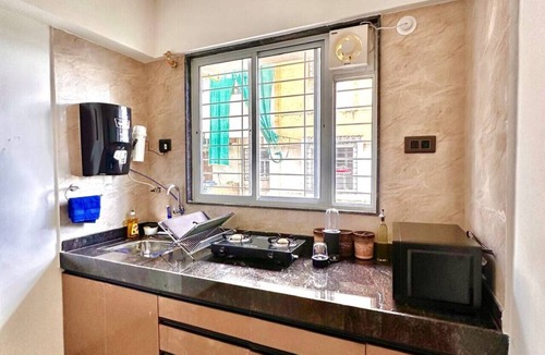 Pimpri - Chinchwad Condo | Finch Hideaway: 2BHK AC Flat in Pimple Nilakh