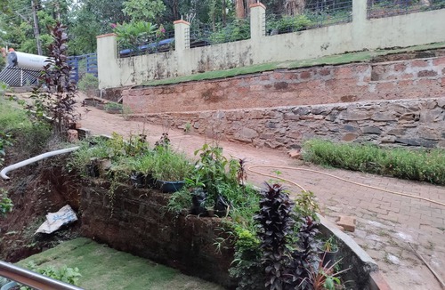 Yellapur House | Finest area