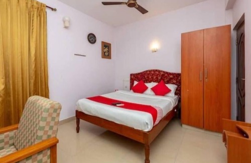 Perambur Purasavakam Hotel | Five stones By Terra Hotel Mogappair