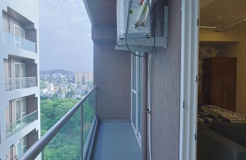 Viman Nagar Apartment | Flat at walking distance from airport