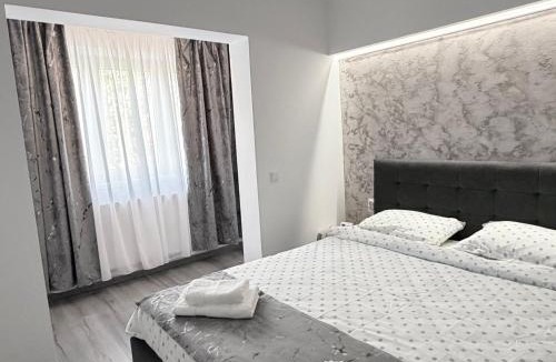 Sibiu Apartment | FLH - Emina Nest 2BR for 6 near Shopping City