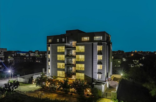 Iyyappanthangal Hotel | Floressa Randa Business Hotel