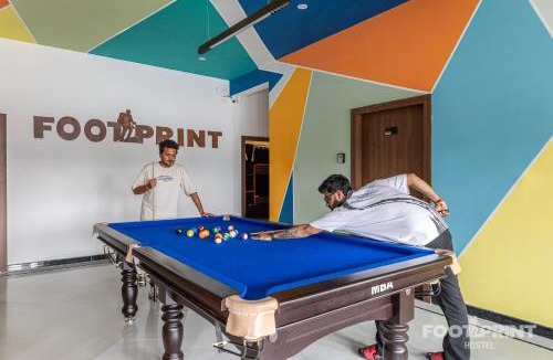 Lake Swaroop Sagar Hostel | Footprint By The Lake - 10 Meter From Lake Pichola