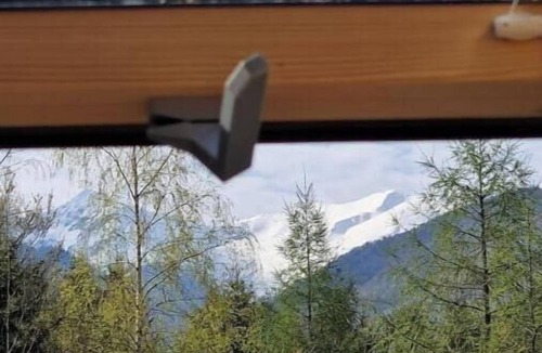 Porumbacu de Jos Ski Chalet | Forest A-Frame Cabin | Jacuzzi, Făgăraș Mountain Views & Near Transfăgărășan