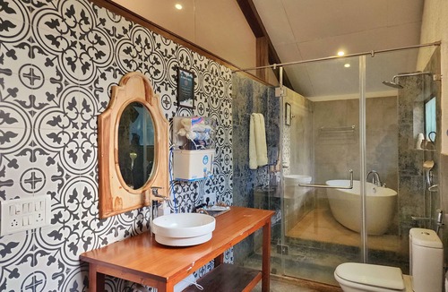 Mangaon Hotel | Forest Hills at Tala