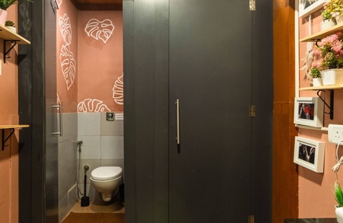 Bandra East Hostel | Forrest Hostels