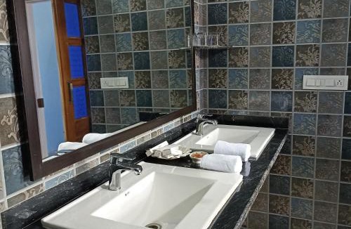 Kekri Hotel | Fort Chabariya
