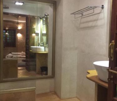 Amar Sagar Pol Hotel | Fort Villa