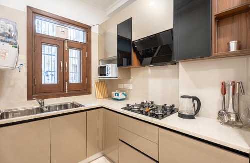 Saket Apartment | Fortune Home Service Apartment 3Bhk J-150 Near Max Hospital