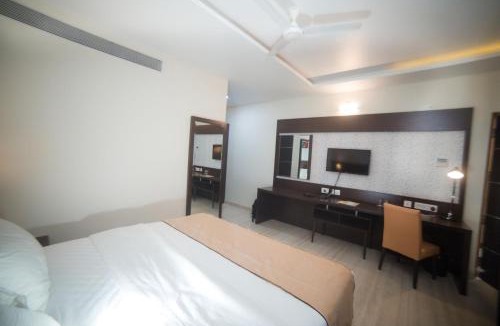 Saligrama Bed & Breakfast | Fortune Plaza Hotel