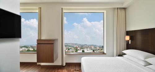 Tonk Road Hotel | Four Points by Sheraton Jaipur, City Square