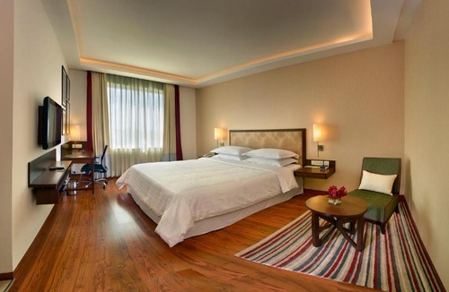 South West Hotel | Four Points by Sheraton New Delhi, Airport Highway