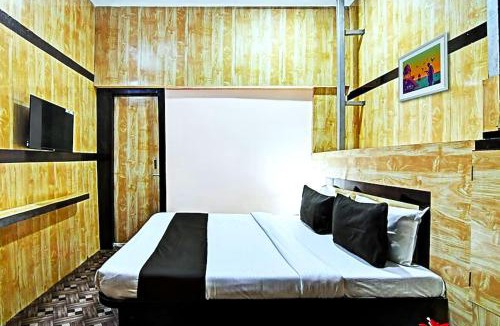 Chinar Park Hotel | Four Seasons Hotel Gresham Palace Kolkata
